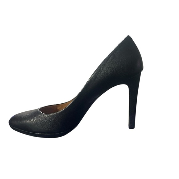 Banana republic black leather pumps - Picture 8 of 8
